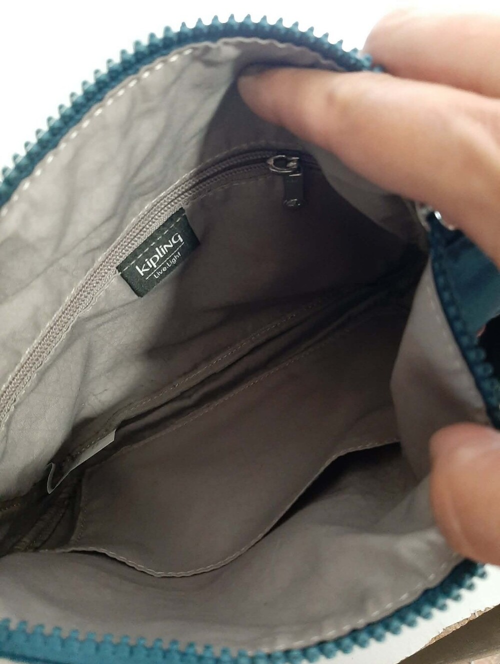 KIPLING NWT "Sebastian" Crossbody Bag - Picture 6 of 9